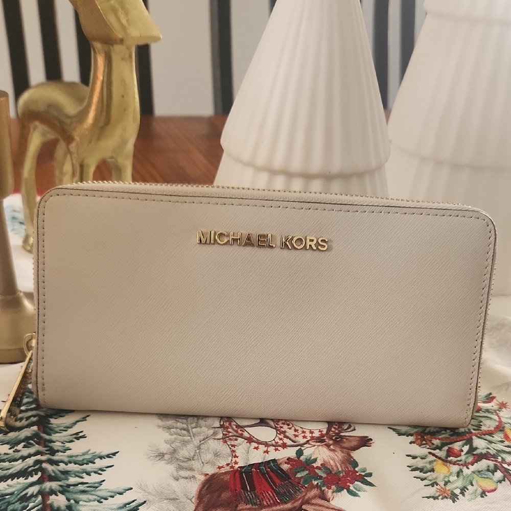 Michael Kors Beige Wallet with Gold Accents